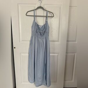 Perfect Condition Ingrid & Isabel Maternity Midi Dress